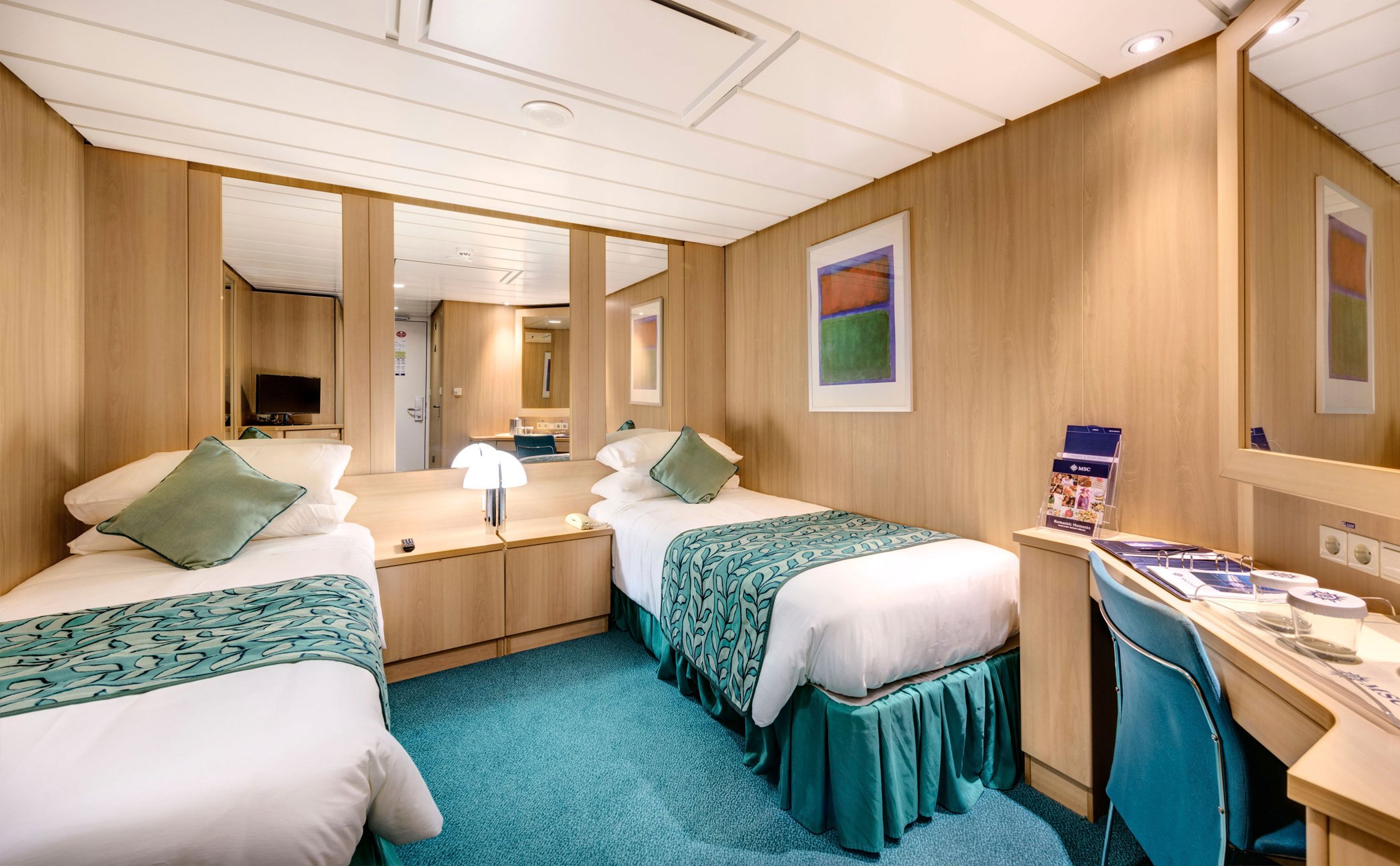 MSC Sinfonia Cabin: Interior 05 MSC Sinfonia Cabin: Interior 05